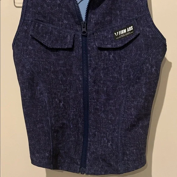 FirmAbs Navy Sleeveless Zip-Up Tank Top in like new condition, Sz M - Picture 4 of 5